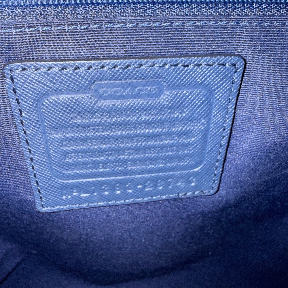 Elegant COACH Navy Blue Tote Bag - Picture 11 of 14